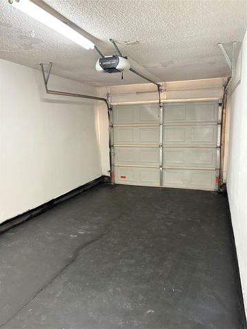 12814 Hymeadow DR A, Austin, TX 78729