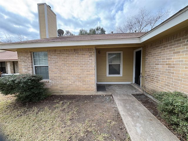 12814 Hymeadow DR A, Austin, TX 78729