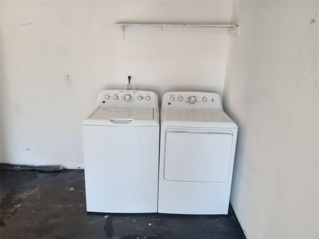 12814 Hymeadow DR A, Austin, TX 78729