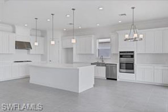 11907 Raggio DR, Fort Myers, FL 33913