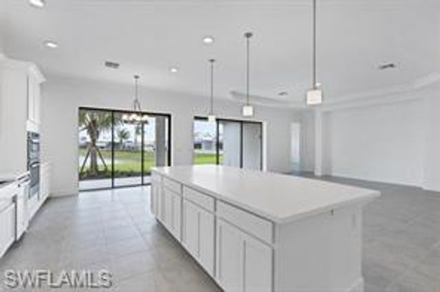 11907 Raggio DR, Fort Myers, FL 33913