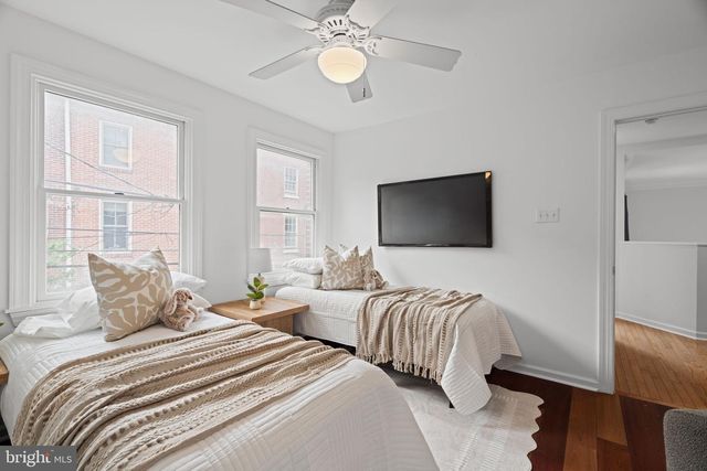 517 KAUFFMAN ST, Philadelphia, PA 19147
