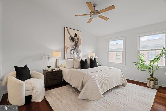 517 KAUFFMAN ST, Philadelphia, PA 19147