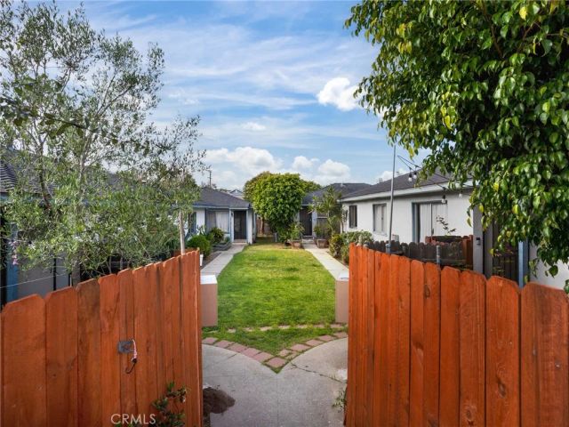 1411 Manhattan Beach, Manhattan Beach, CA 90266