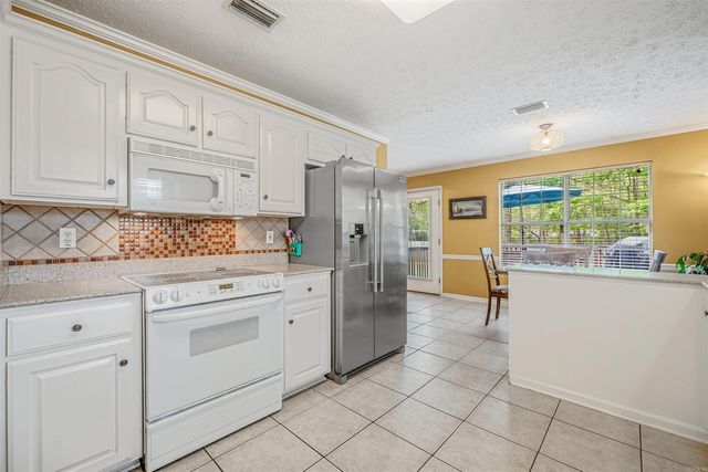 8 Bradley Cove, Maumelle, AR 72113