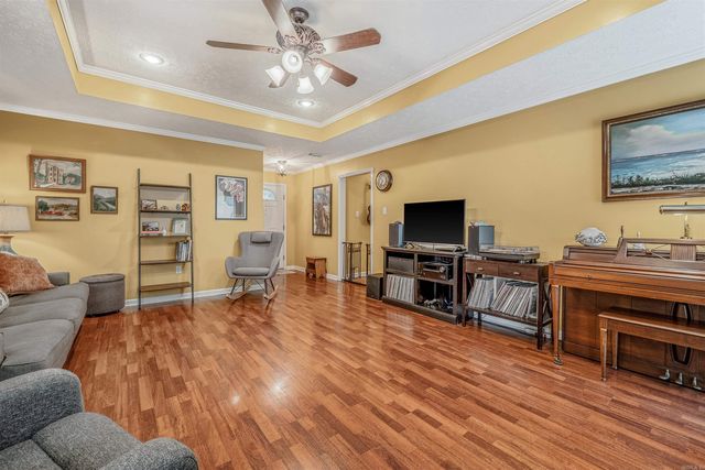 8 Bradley Cove, Maumelle, AR 72113