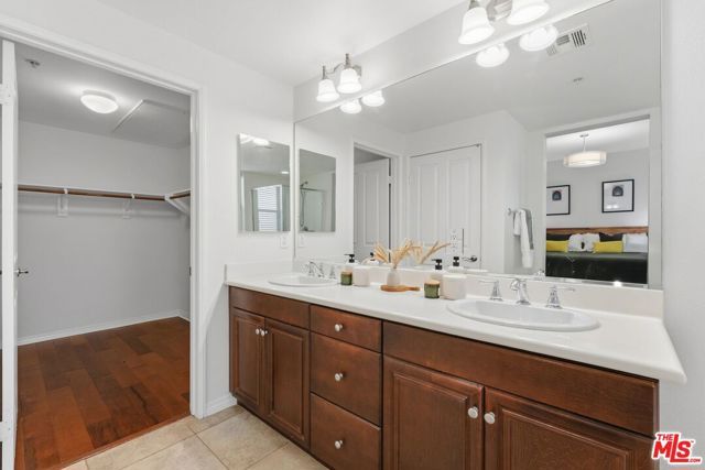 6020 Seabluff Drive 127, Los Angeles, CA 90094