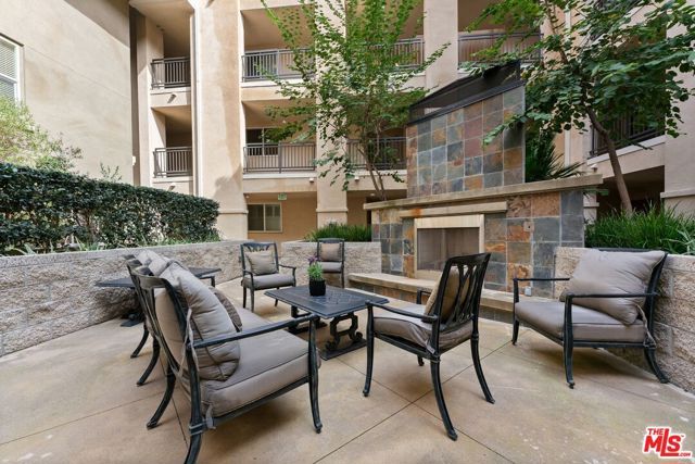 6020 Seabluff Drive 127, Los Angeles, CA 90094