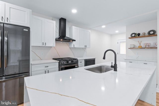 530 E 38TH ST, Baltimore, MD 21218