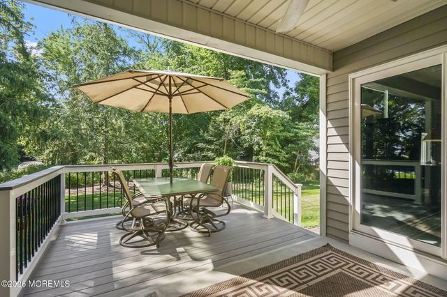 26 Whitesands Way, Little Silver, NJ 07739