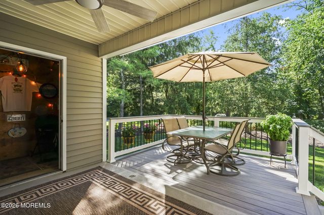 26 Whitesands Way, Little Silver, NJ 07739