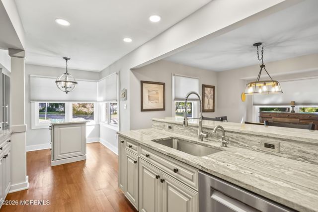 26 Whitesands Way, Little Silver, NJ 07739