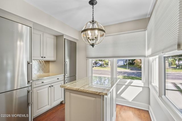 26 Whitesands Way, Little Silver, NJ 07739