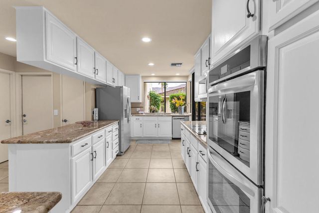 31 Stanford Drive, Rancho Mirage, CA 92270