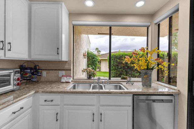 31 Stanford Drive, Rancho Mirage, CA 92270