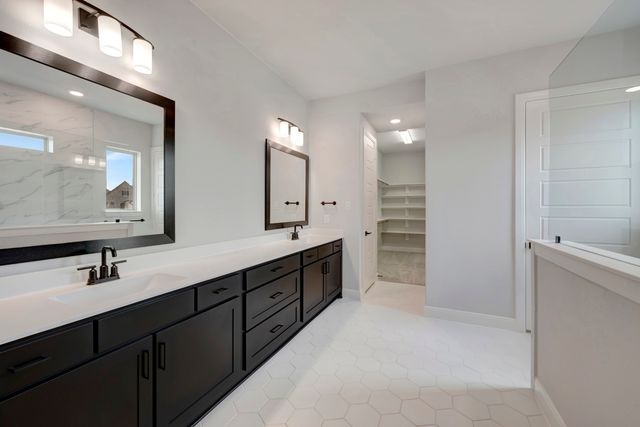 2075 Pine Grove Lane, Arlington, TX 76005