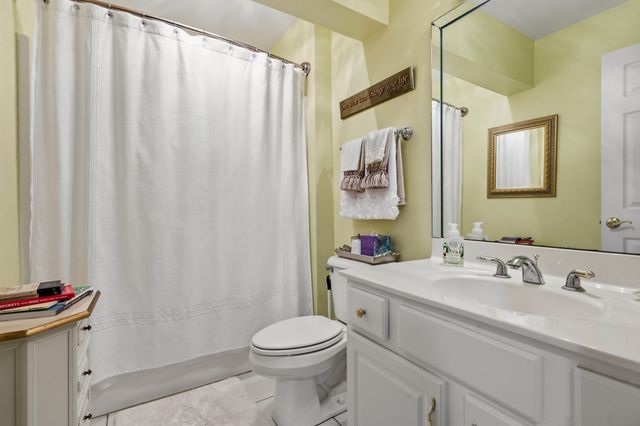 3240 Wellington Lane, Lexington, KY 40503