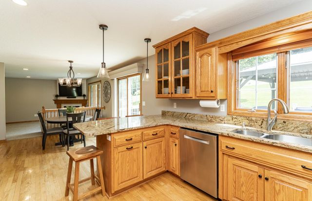 2944 Mayowood Common Circle SW, Rochester, MN 55902