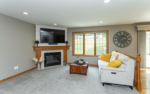 2944 Mayowood Common Circle SW, Rochester, MN 55902