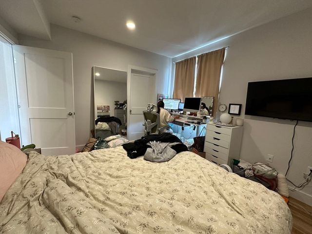 50 Hichborn St 406, Boston, MA 02135