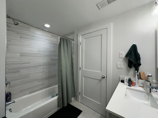 50 Hichborn St 406, Boston, MA 02135