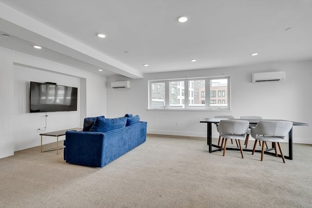 50 Hichborn St 406, Boston, MA 02135