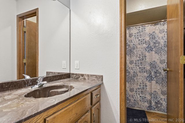 2959 W 112th Place S, Jenks, OK 74037