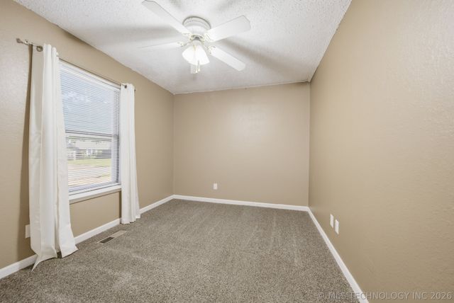 2959 W 112th Place S, Jenks, OK 74037