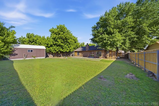 2959 W 112th Place S, Jenks, OK 74037