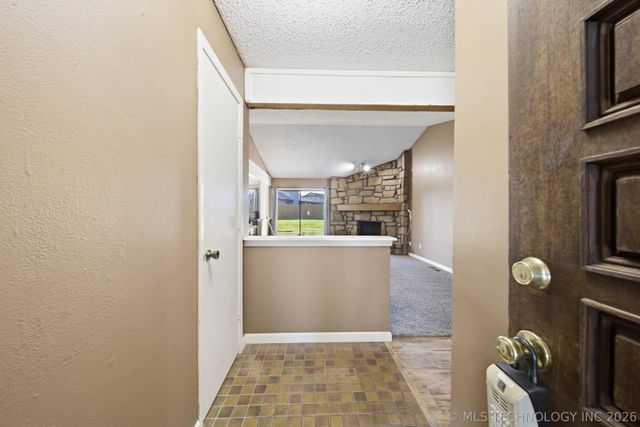 2959 W 112th Place S, Jenks, OK 74037