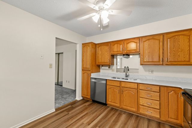 4801 Woodland Avenue 1, West Des Moines, IA 50266