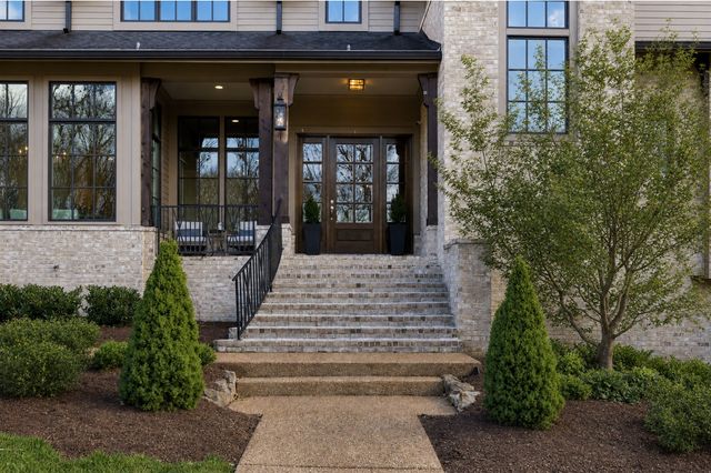 6453 Penrose Dr, Brentwood, TN 37027