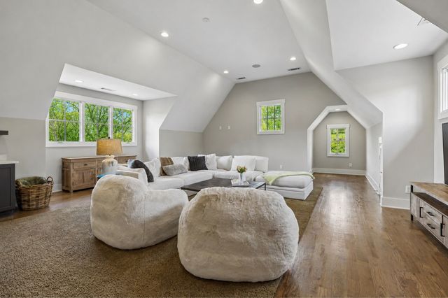 6453 Penrose Dr, Brentwood, TN 37027