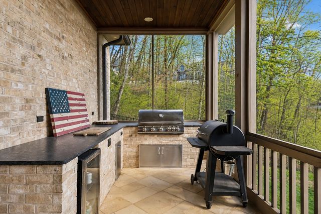6453 Penrose Dr, Brentwood, TN 37027