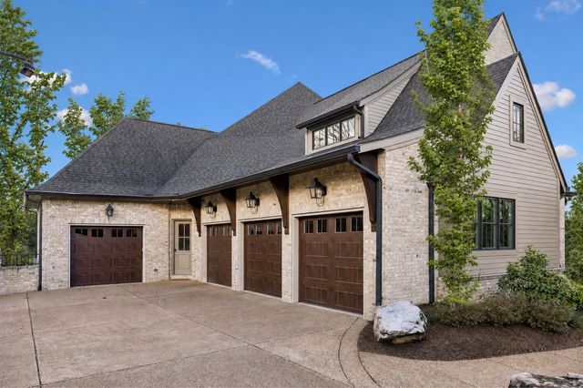 6453 Penrose Dr, Brentwood, TN 37027