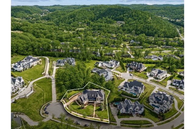 6453 Penrose Dr, Brentwood, TN 37027