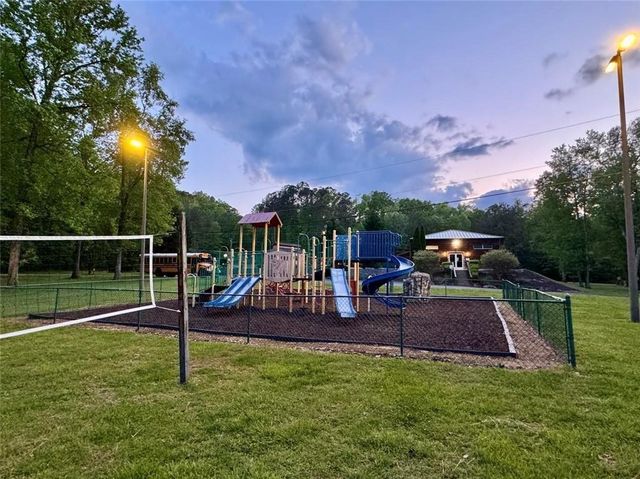 350 Peaceful Loop, Chatsworth, GA 30705