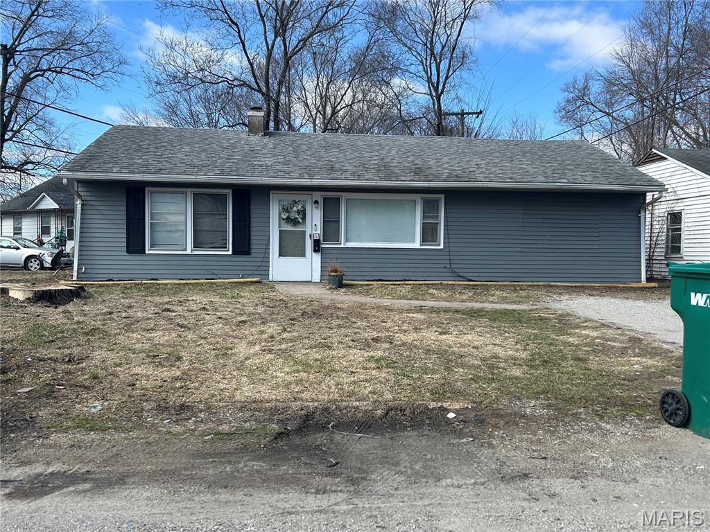 1 Helen Court, Cahokia, IL 62206