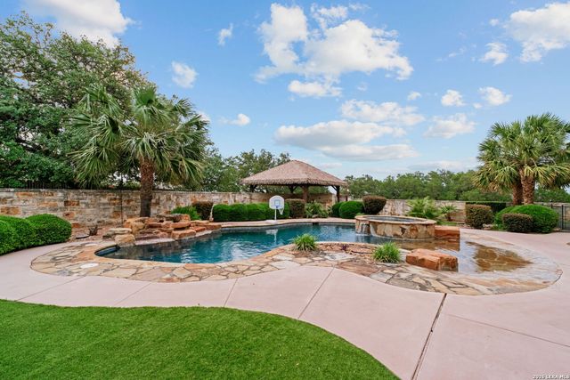 208 Cascade Caverns, Boerne, TX 78015
