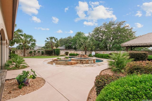208 Cascade Caverns, Boerne, TX 78015