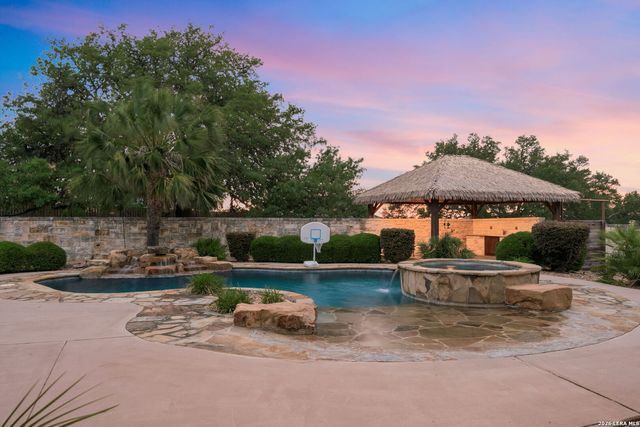 208 Cascade Caverns, Boerne, TX 78015