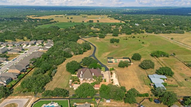 208 Cascade Caverns, Boerne, TX 78015