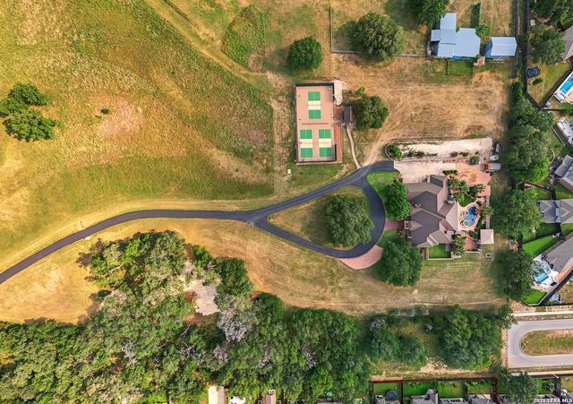 208 Cascade Caverns, Boerne, TX 78015