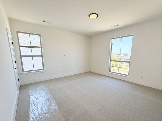 8808 W Tuttle Road, Bentonville, AR 72713