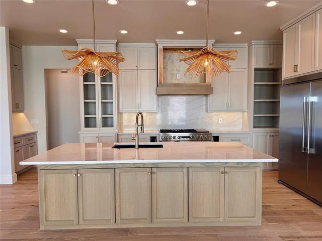 2009 Colonial Way, Edmond, OK 73025