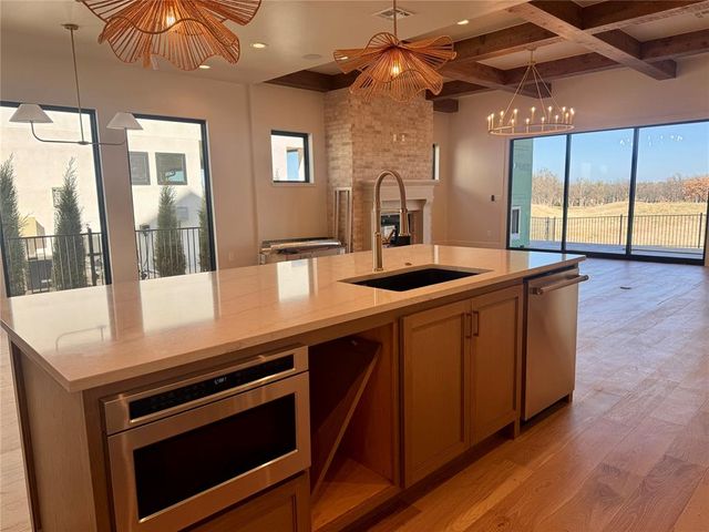 2009 Colonial Way, Edmond, OK 73025