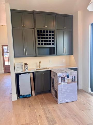 2009 Colonial Way, Edmond, OK 73025