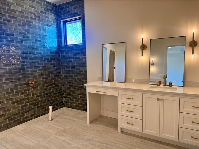 2009 Colonial Way, Edmond, OK 73025