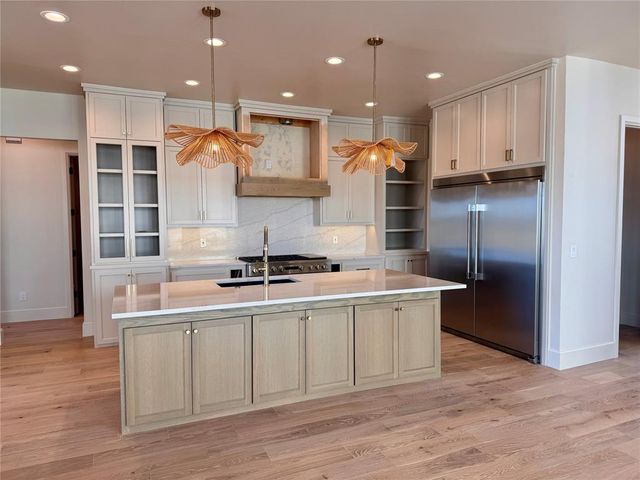 2009 Colonial Way, Edmond, OK 73025