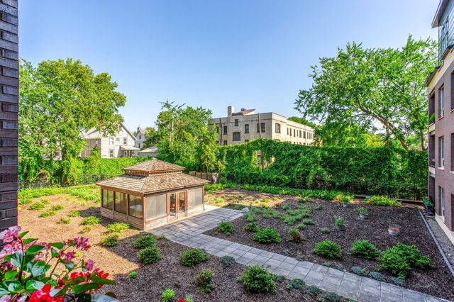 521 2nd Street SE 307, Minneapolis, MN 55414